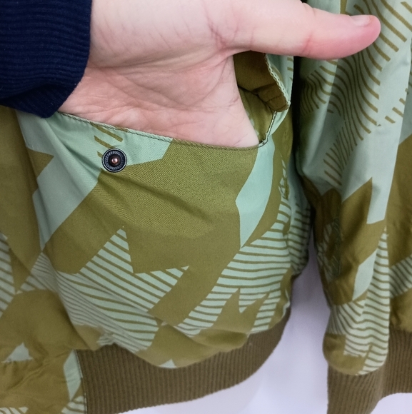 Be Prepared With The NIKITA Reversible Jacket Preppy Clueless (#1,274) - Picture 5 of 16